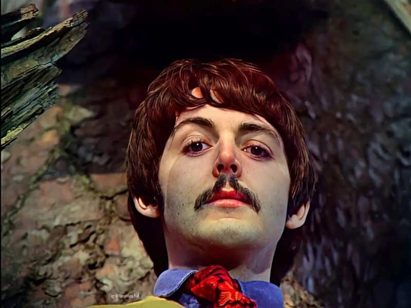 Paul McCartney, bassiste des Beatles